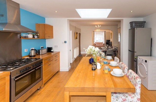 Pass the Keys | 3 Storey Townhouse