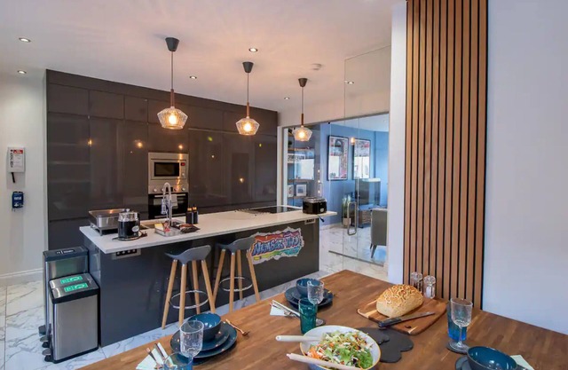 Pass the Keys | Bespoke Coastal Retreat, Whitley Bay