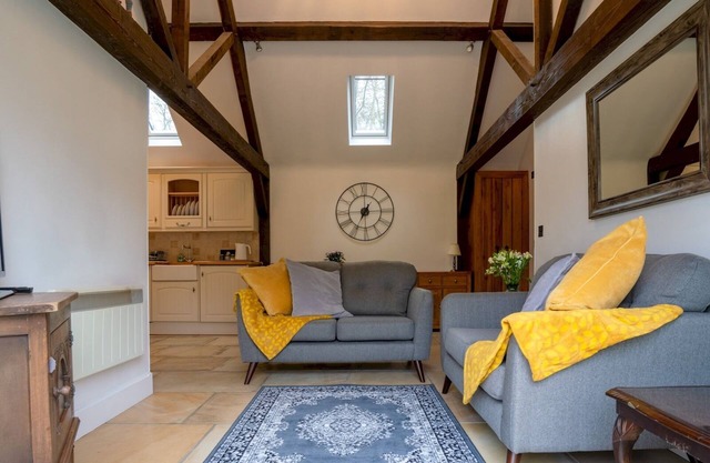 Pass the Keys | Secluded 2 bedroom cottage in scenic Aston Magna