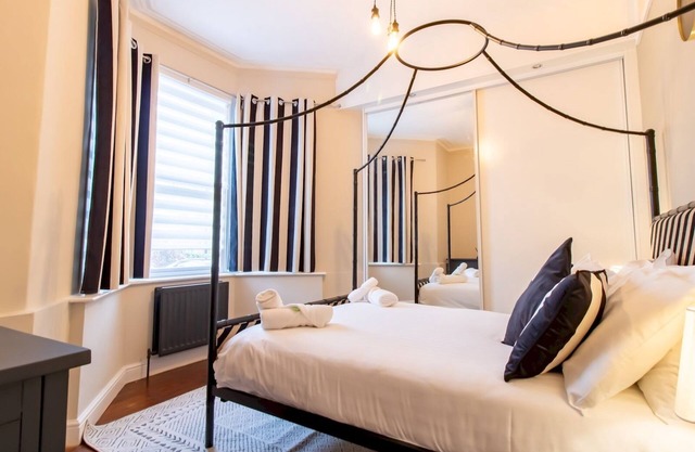 Pass the Keys | Spacious 3-Bedroom Flat in the Heart of Jesmond