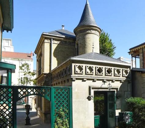 Pavillon indépendant en plein centre de Vichy pour 4 pers max