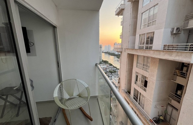 Paz y Amor en Cartagena de Indias. Hermoso Apartamento a 400 Metros de la Playa