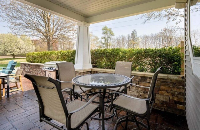 Peaceful 5-acre Retreat w/Fishing Pond