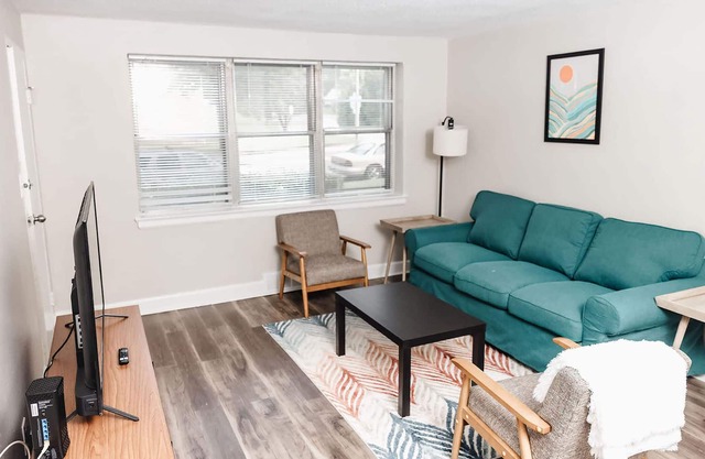 Peaceful, Affordable Retreat w/Fitness Ctr