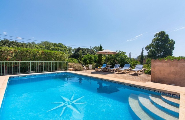 Peaceful Apartment with Pool