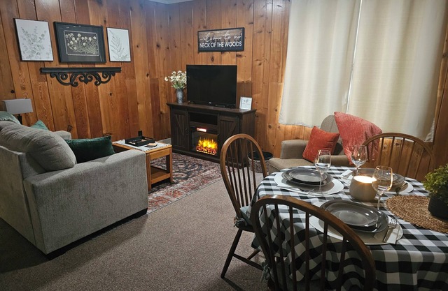 Peaceful Cabin in Foothills of Sumas Mountain