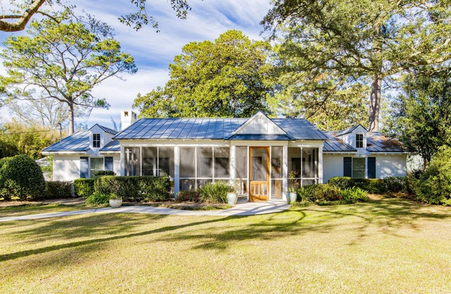 Peaceful Fairhope Bungalow