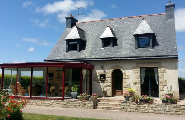 Peaceful Forest Stay in Pédernec