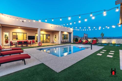 Peaceful Getaway to a New Custom-Built Luxury Home
