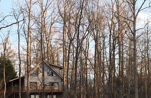 Peaceful Lakefront Getaway At Hartwell -Year Round Family Vacation Spot w Dock