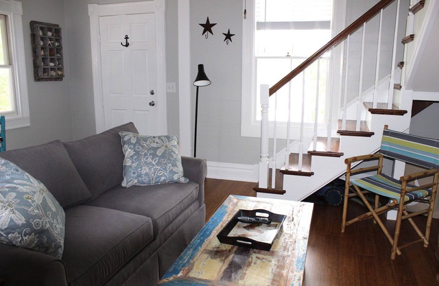 Peaceful One Bedroom Retreat Located Blocks From Duval Street And The Harbor.