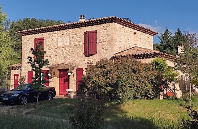 Peaceful Provencal country house near the Verdon lakes and gorges Open year-round