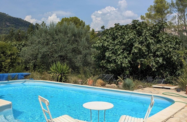 Peaceful, secluded family home with private pool in the heart of Provence.