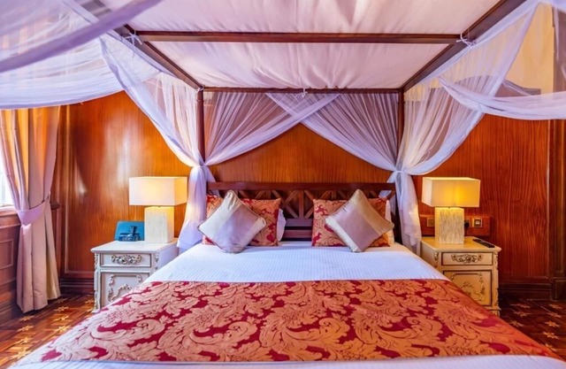 Peaceful Suite Perfect for Family Relaxation and Comfort | Free Parking