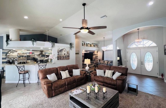 Peachland getaway with pool and tiki bar.