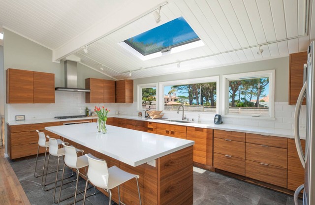 Pebble Beach Retreat Ocean Views Infrared Sauna Short Walk to Beach