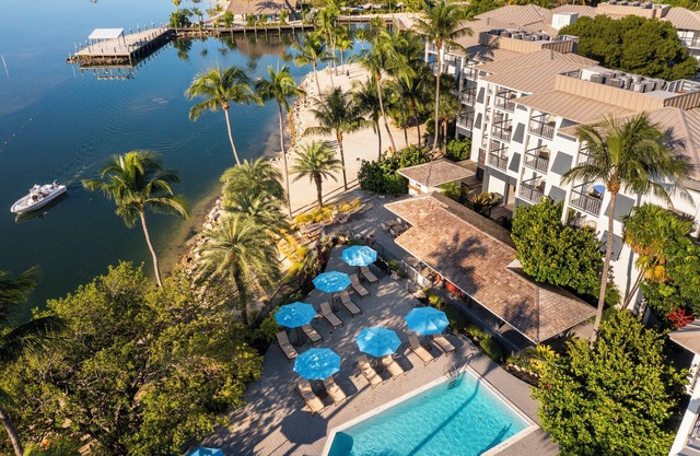 Pelican Cove Resort & Marina