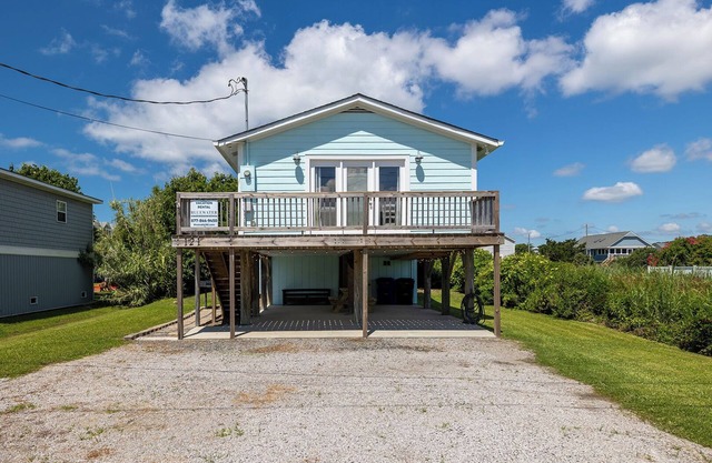 Pelican's Nest - Soundside, 5 min to beach, 2BR 1BA, Atlantic Beach
