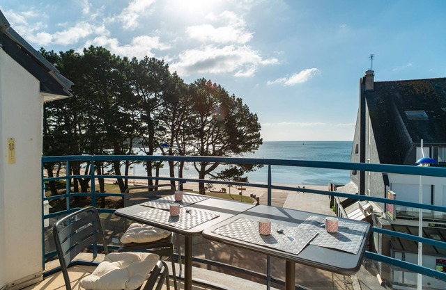 Penn Odet - vue mer - One Bedroom Apartment, Sleeps 4