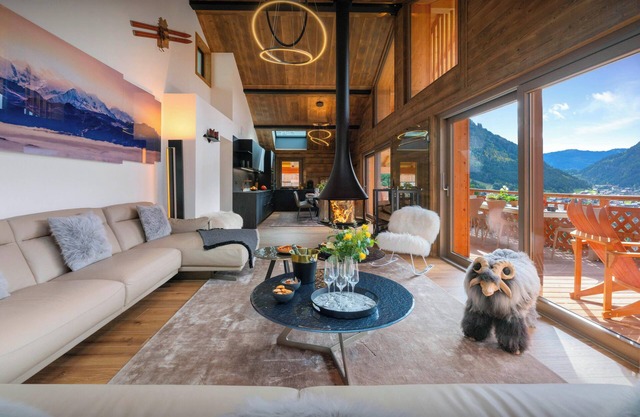 Penthouse Barbossine - Taste of luxury for 10 in the Alps - OVO Network
