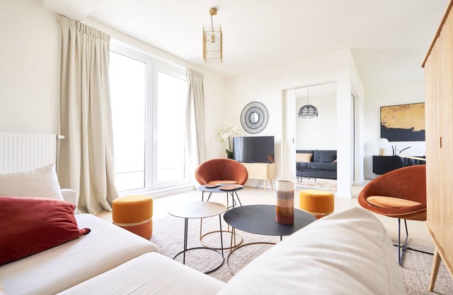 Penthouse - City Views/Free Parking/Luggage Room