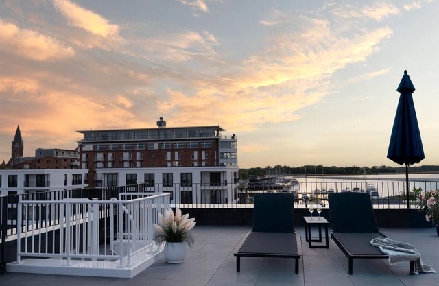 Penthouse Deluxe - Holiday apartment at the Barth marina