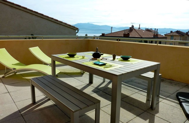 Penthouse in new detached villa - Ajaccio - Casone