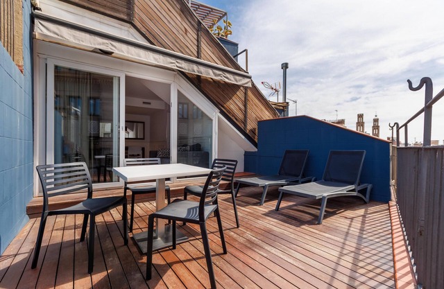 Penthouse with private terrace in the heart of El Born