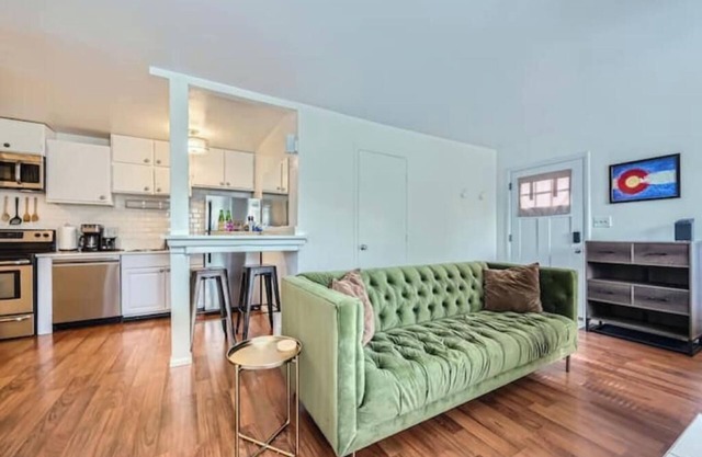 Perfect 2 BDR/1BA in Boulder with Office Space