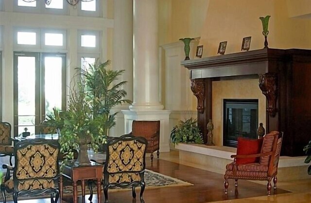 PERFECT LOCATION! Renovated 1BR/2BA Bayside Covered Balcony