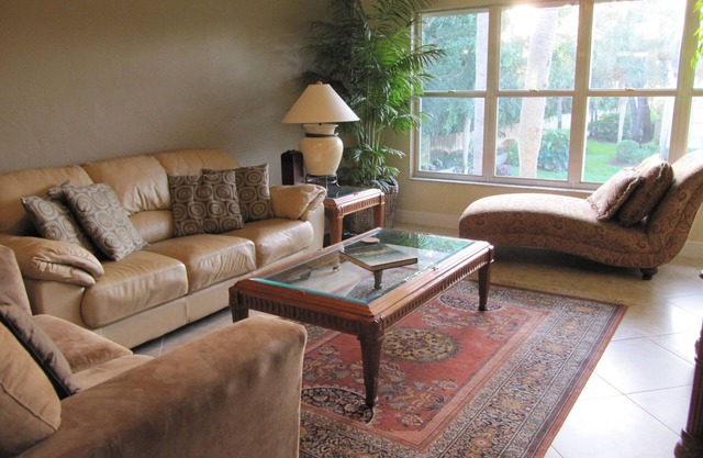 Perfect Winter Getaway ~ Turnkey ~ Naples, FL