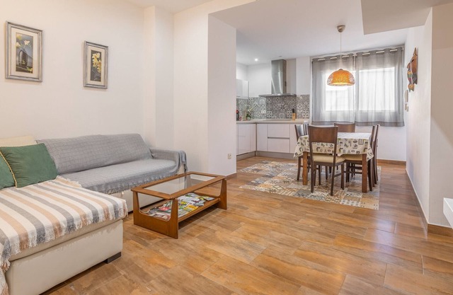Pet-Friendly Apartment 'Puerto Motril' close to the Sea with Terraces & Wi-Fi