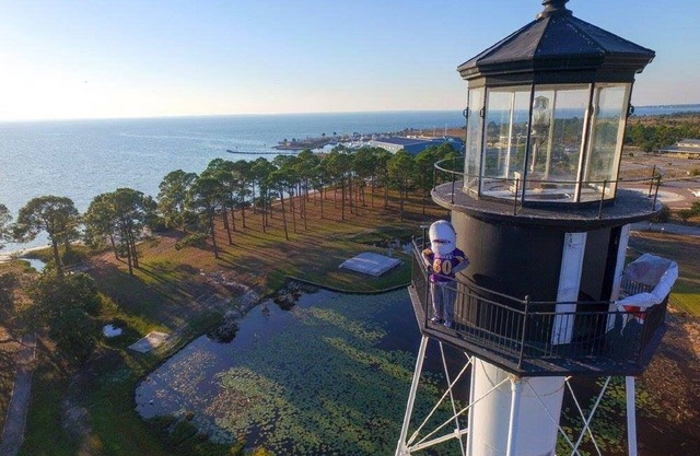 Pet Friendly Beach Cottage ¼ mile from St. Joe Bay