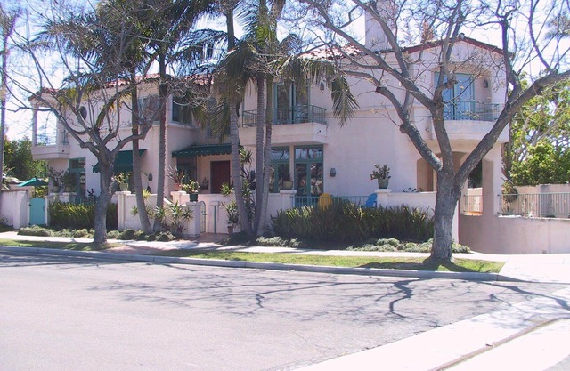 PET FRIENDLY, MEDITERRANEAN BEAUTY, BEST CORONADO LOCATION!