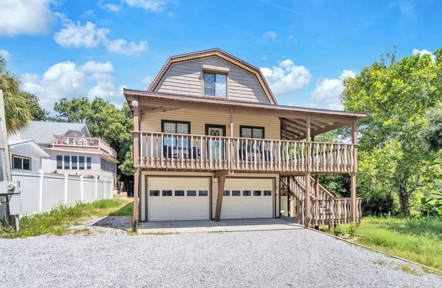 🐶Pet Friendly - Walk to Beach -Dragonfly Deck🏖️