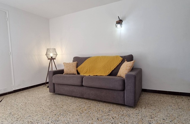 Petit Appartement à la Campagne Avec Piscine. Proche des Plages de Calvi