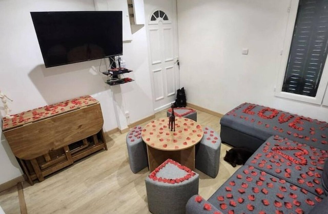 Petit Logement Cosy Courbevoie Centre La Défense