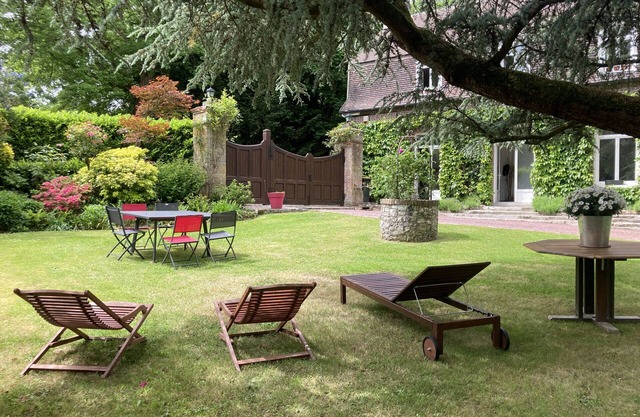 Petite Source, Art Deco house near the beach