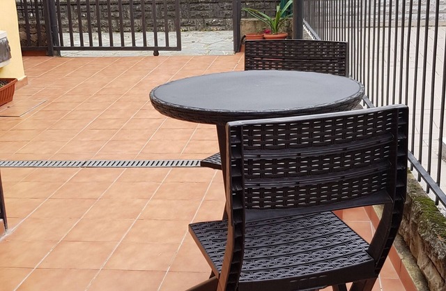 Petra Marina Elea, is a house a few steps from the sea and the beach and services