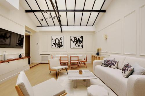 Pick a Flat's Apartment in Montogueil - Impasse Saint-Denis