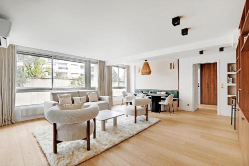 Pick A Flat's Apartments in Tour Eiffel - Rue de l'Amiral Hamelin