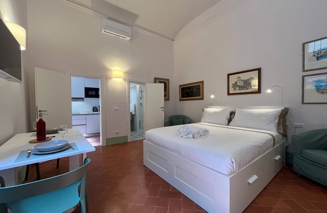 Pinti Apartment: Your Florentine Home near Duomo