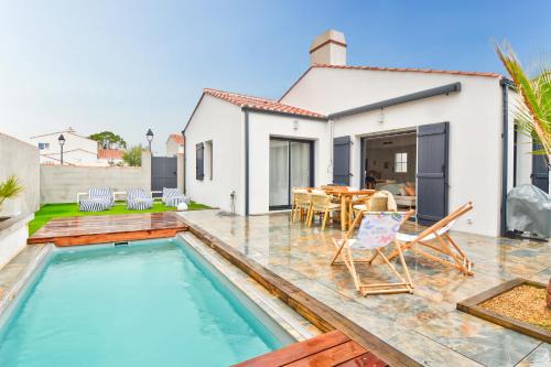 Piscine chauffée - Maison 6 adultes 2 enfants