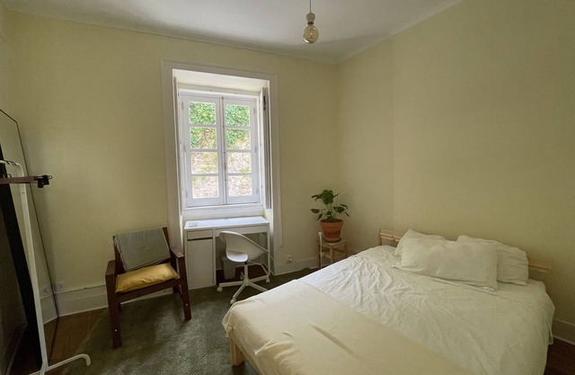 Pishon - Room in Shared Unesco House