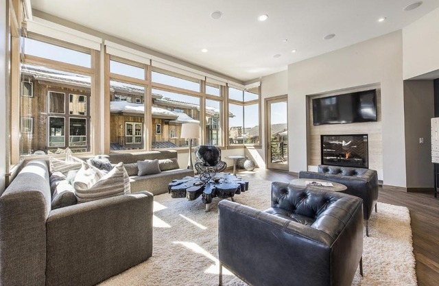 Platinum Four Bedroom Suite apartment hotel