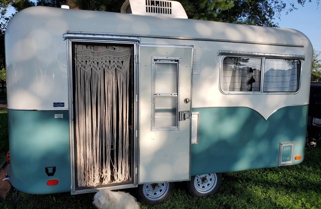 Pleasant Hills Farm Guest Cottage + Stargazer