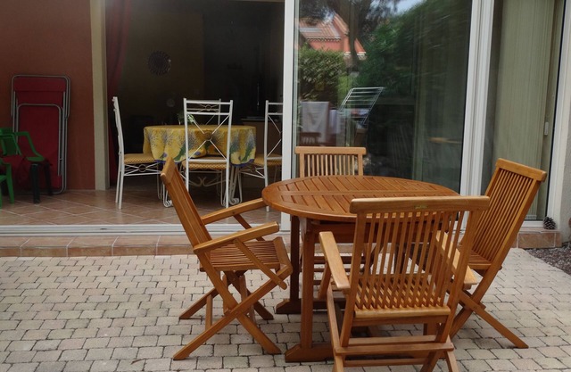 Pleasant T2 without vis-à-vis in ground garden, pool, Fréjus-Saint-Raphaël