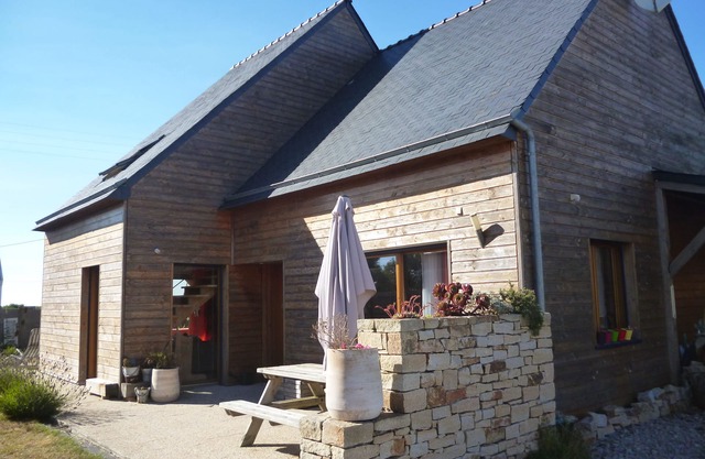 Pleasant Wood House with garden 500 meters from the Sea of ​Iroise