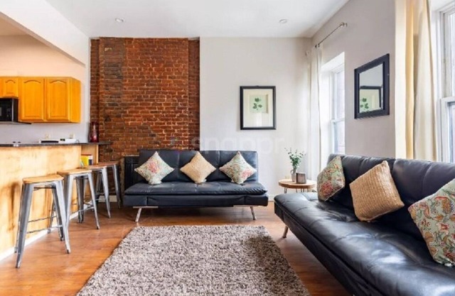 Plush And Spacious 2 Bedroom Flat In Manhattan