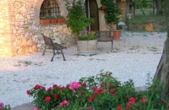 Podere dell'Olmo charming countryhouse close to Rome, Spoleto, Perugia